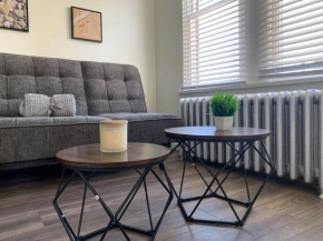 The Oakden Suites - Orange Loop D6